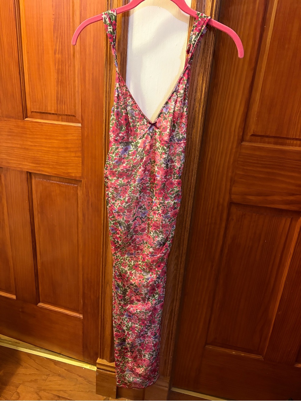 Floral Pink V-Neck Women's Dress Rouje Size 38 preowned good condition Linda